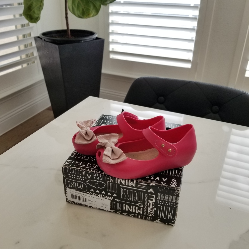 Mini melissa bow shoes